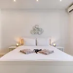 Impressive 3 Bedrooms, Sun Terrace, Jacuzzi Amra1-1 Holiday home *