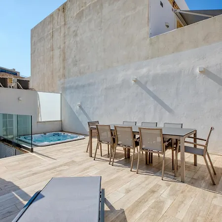 Impressive 3 Bedrooms, Sun Terrace, Jacuzzi Amra1-1 * Sliema