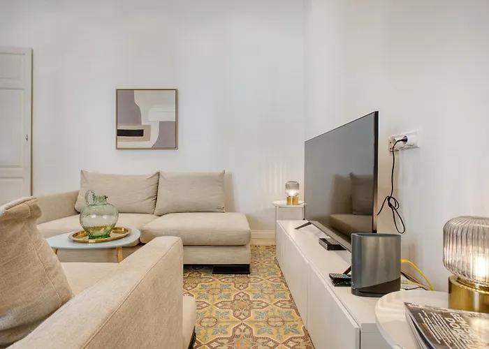 بيت للعطل Impressive 3 Bedrooms, Sun Terrace, Jacuzzi Amra1-1 سليمة