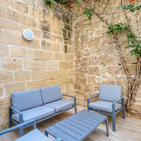 Impressive 3 Bedrooms, Sun Terrace, Jacuzzi Amra1-1 斯利马